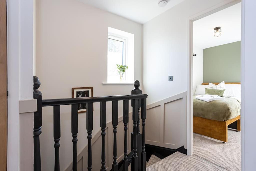 Railway House - Central Warrington - Sleeps 6 Exteriér fotografie