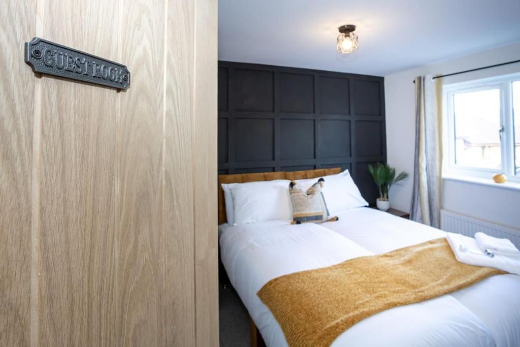 Railway House - Central Warrington - Sleeps 6 Exteriér fotografie