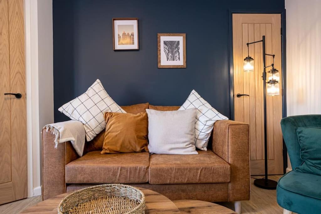 Railway House - Central Warrington - Sleeps 6 Exteriér fotografie