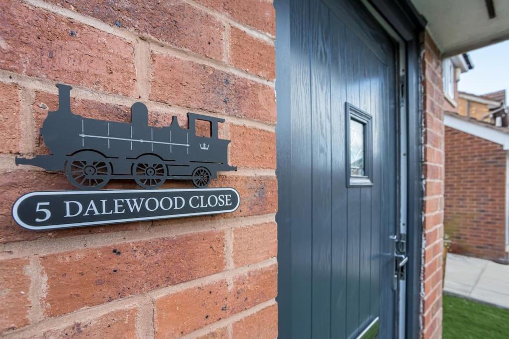 Railway House - Central Warrington - Sleeps 6 Exteriér fotografie