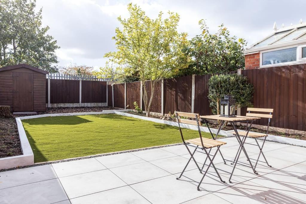 Railway House - Central Warrington - Sleeps 6 Exteriér fotografie