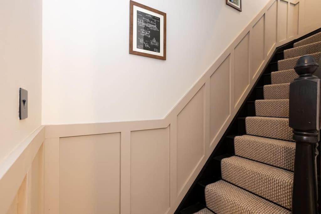 Railway House - Central Warrington - Sleeps 6 Exteriér fotografie