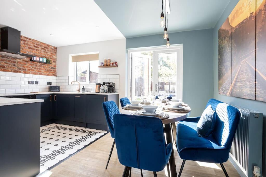 Railway House - Central Warrington - Sleeps 6 Exteriér fotografie